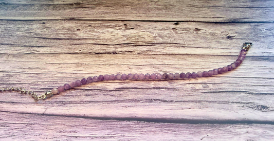 Lavender Lepidolite Bracelet – Calming Minimalist Gemstone Jewelry in Soft Purple Tones
