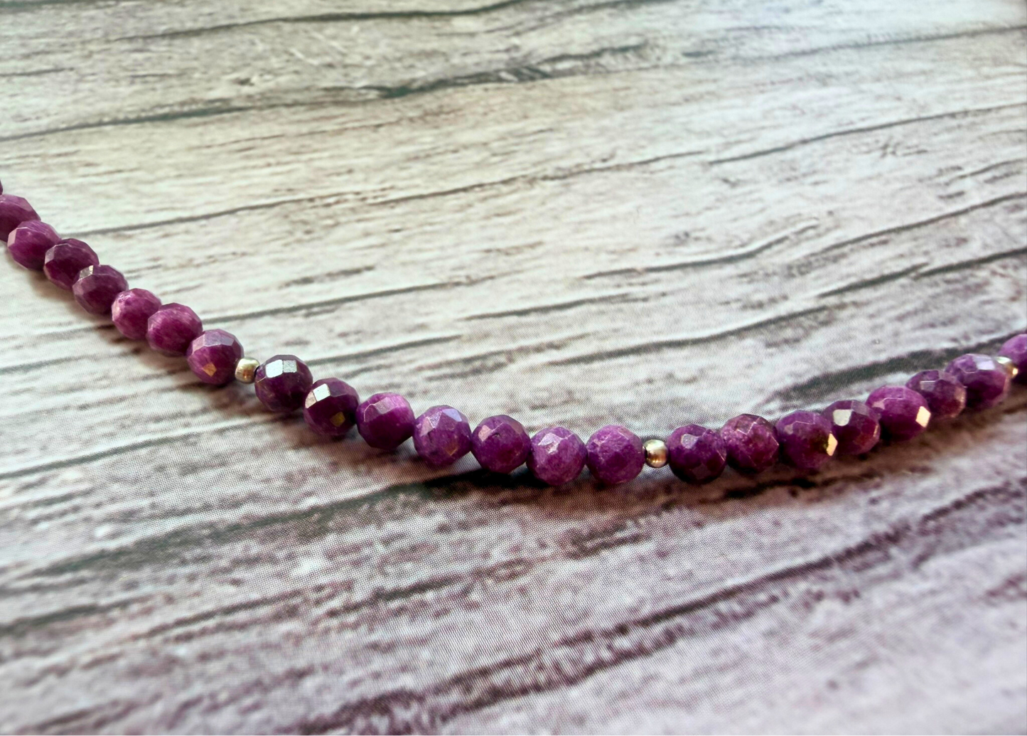 Faceted Stichtite Necklace – Minimalist Purple Gemstone Jewelry, Stainless Steel
