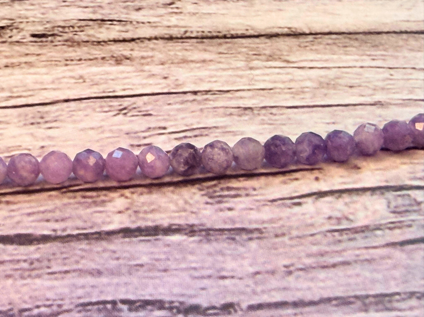Lavender Lepidolite Bracelet – Calming Minimalist Gemstone Jewelry in Soft Purple Tones