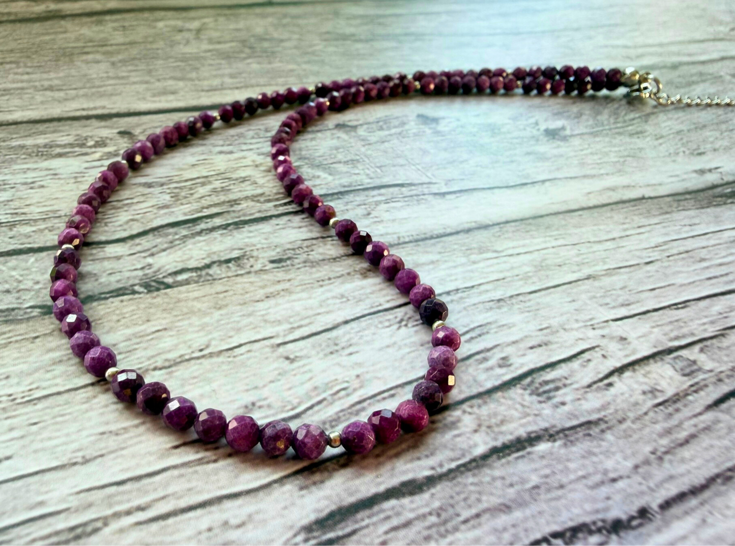 Faceted Stichtite Necklace – Minimalist Purple Gemstone Jewelry, Stainless Steel